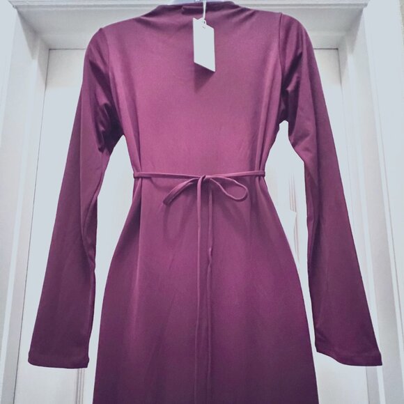 Koh Koh Long Sleeve Maxi Diamond Dress-NWT-V Neck-Size Medium-Mulberry Wine Red - Picture 12 of 13